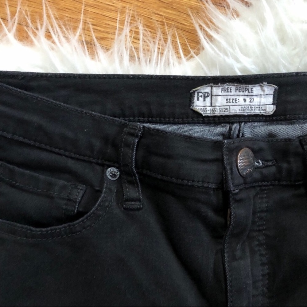 Free People | Black High Rise Skinny Jeans | W 27 - Picture 4 of 5